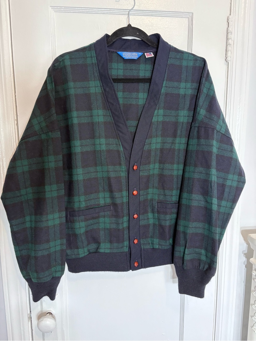 Vintage 80s Pendleton Men’s Black and Green Plaid 100% Virgin Wool Cardigan M